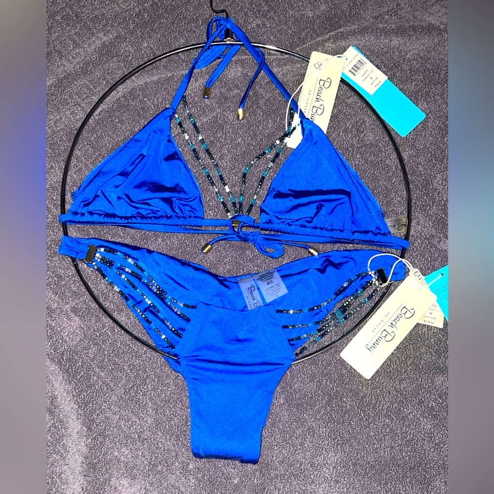 NWT BEACH BUNNY BIKINI “out of your league” blue (sapphire) size Medium